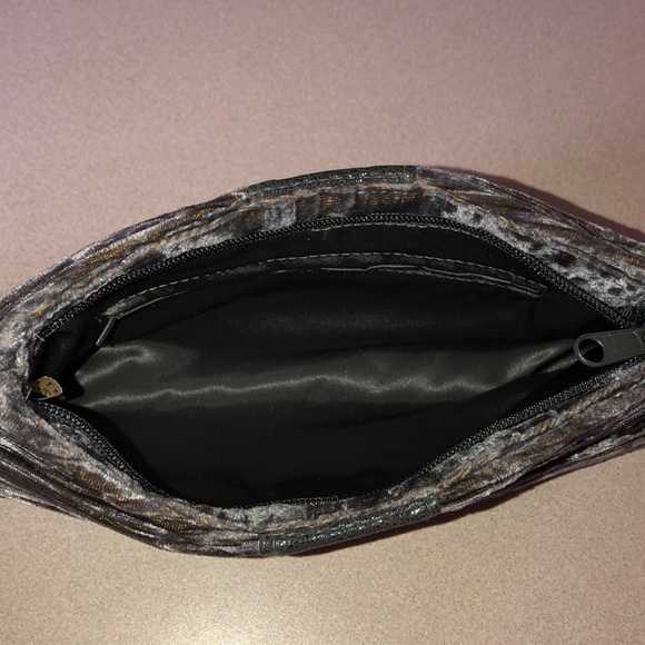 💜Shiraleah Clutch - Picture 4 of 6